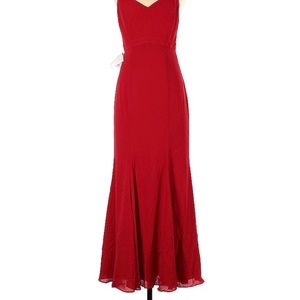 Fame & Partners Formal Dress